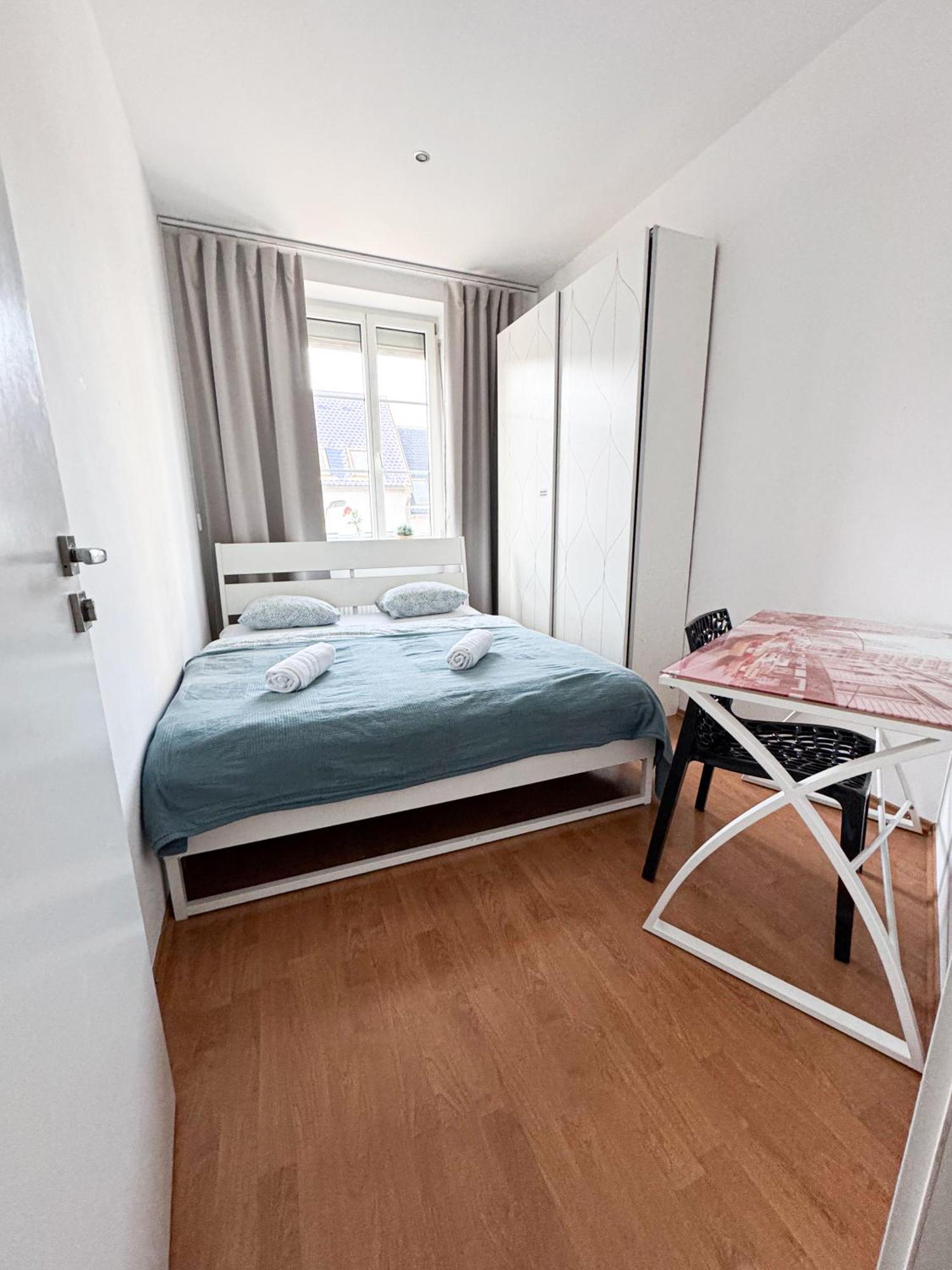 Gorgeous City Center Apartment In Bratislava With Free Parking Экстерьер фото
